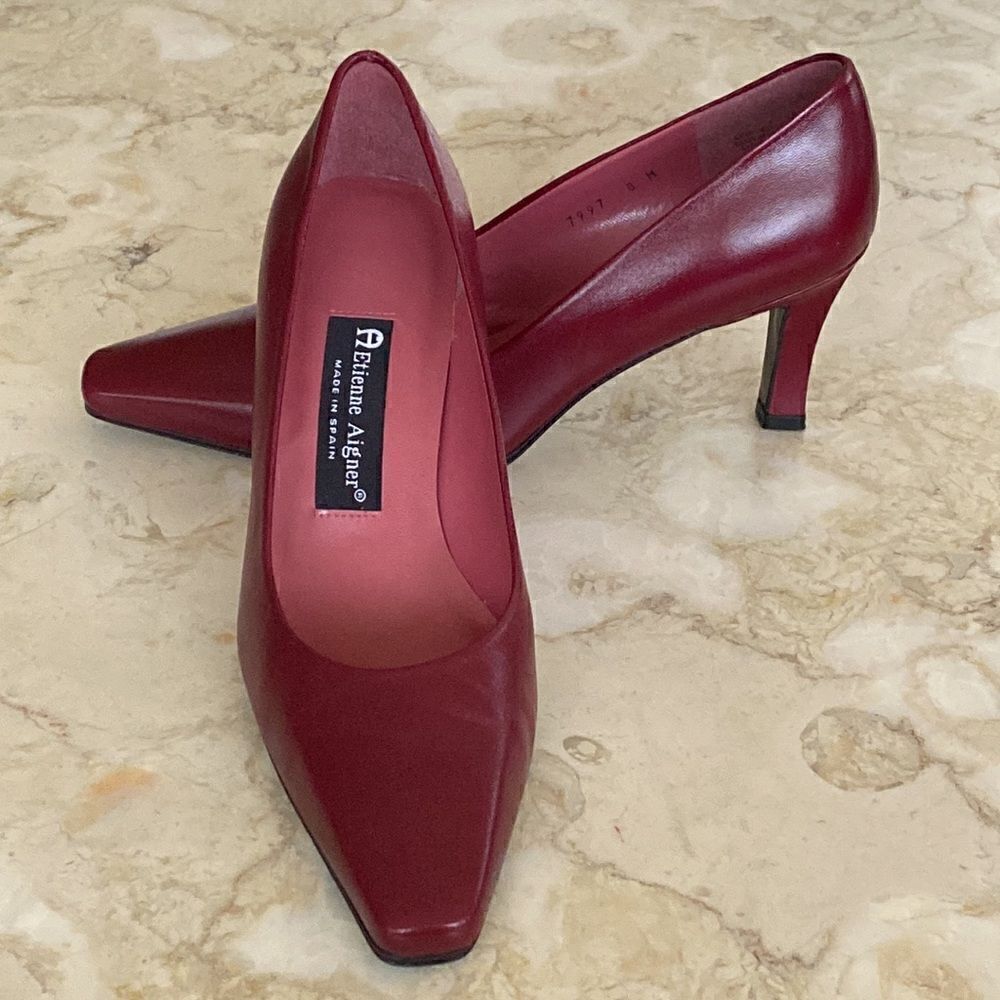 NWOT Etienne Aigner Leather Pumps Made in Spain Burgundy Red Vintage